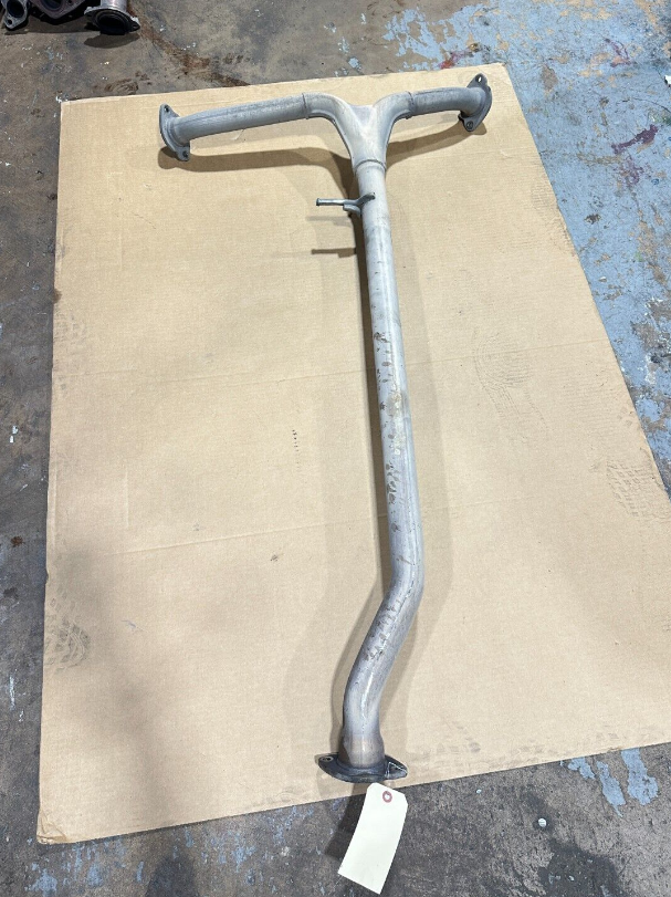 TOYOTA CAMRY 2018-2024 XSE 2.5L FWD EXHAUST REAR MUFFLER RESONATOR PIPE OEM